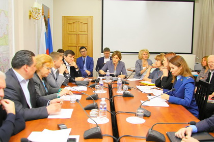 Комитет рекомендовал принять основные параметры проекта закона о бюджете Иркутской области в первом чтении